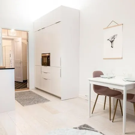 2ndhomes Beautiful 50m2 1br Scandinavian * Helsinki
